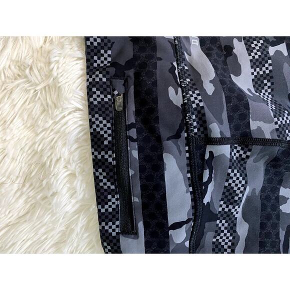 NIKE Running Dri Fit Leggings - Size Small - Picture 4 of 8